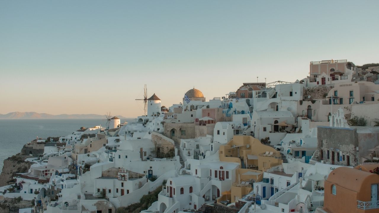 The Ultimate Santorini Itinerary: A First Time Visitor's Guide + The 11  Best Things To Do In Santorini, Greece - Landry Has Landed