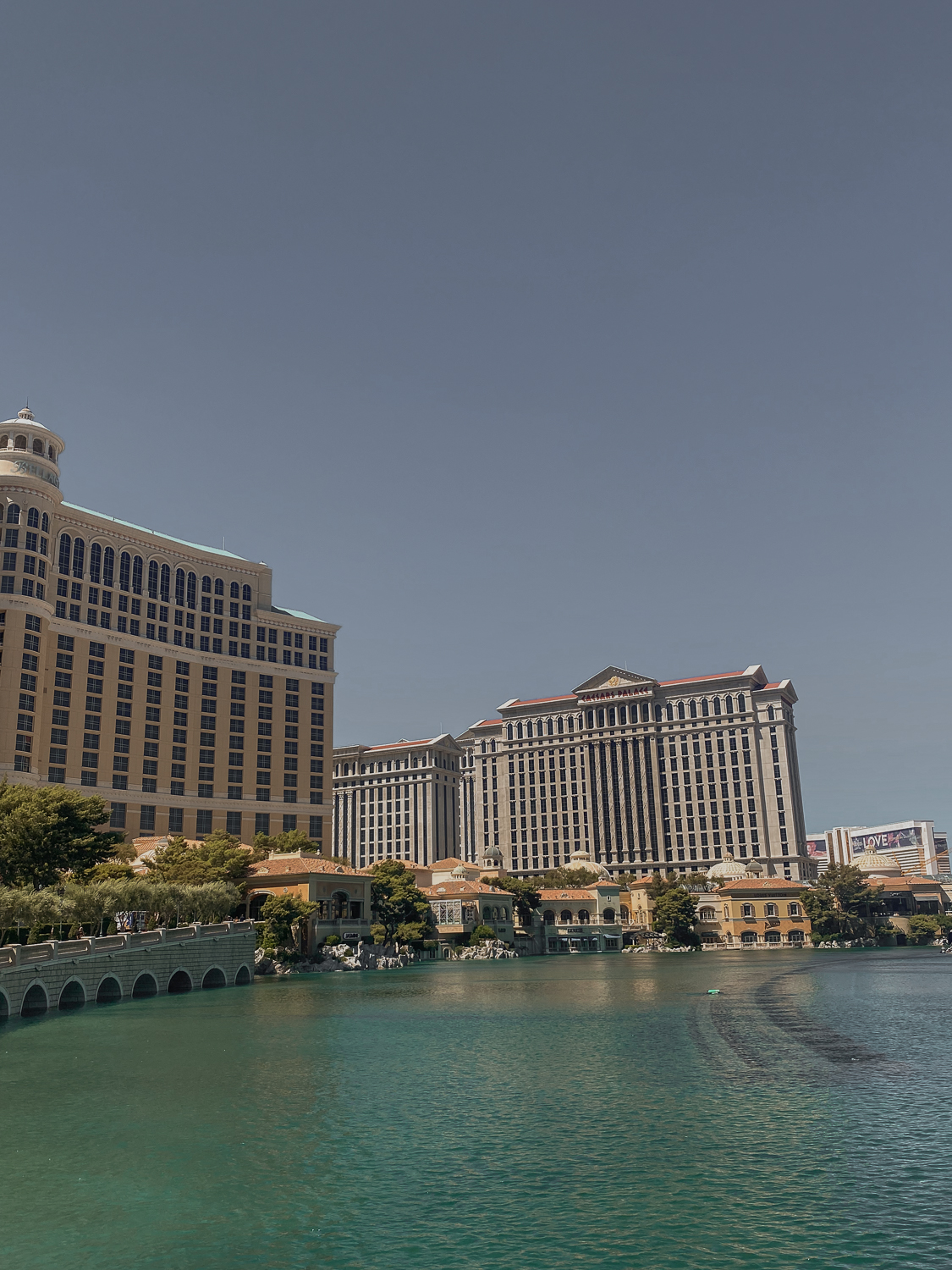 where to stay in Las Vegas on a budget