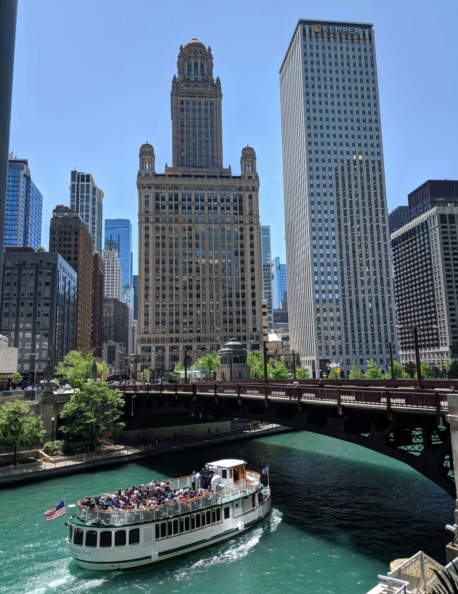 chicago boat tour