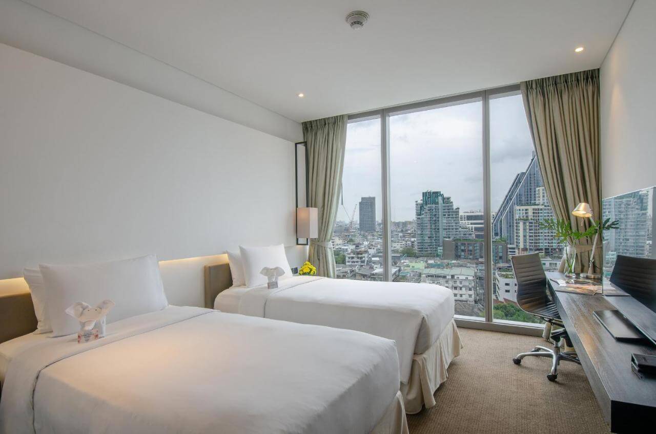 where to stay in bangkok