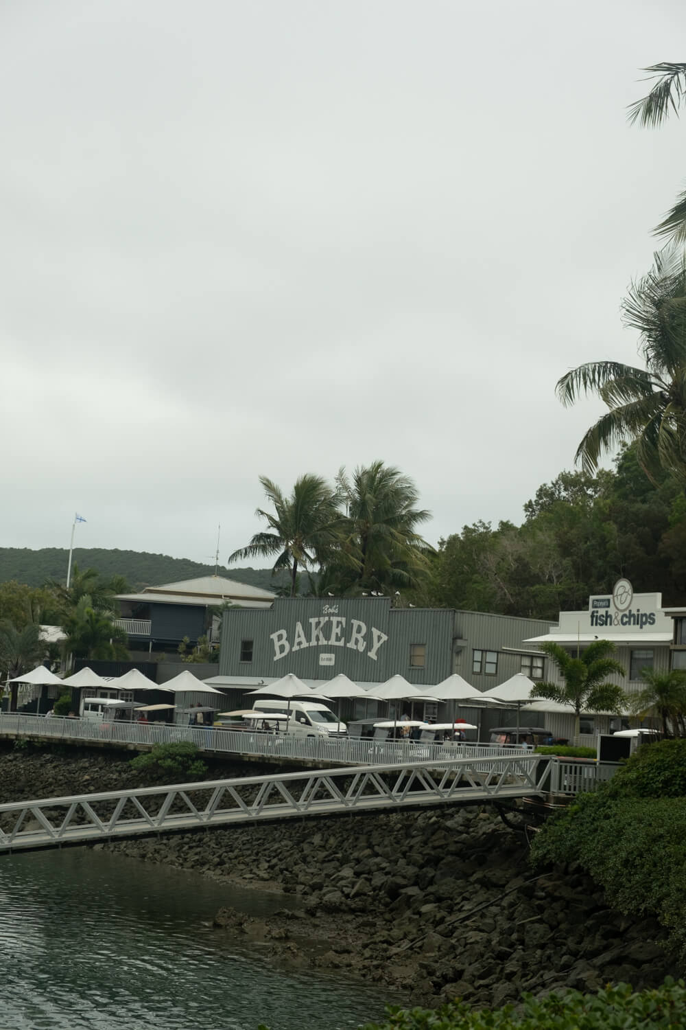 cheap things to do in hamilton island